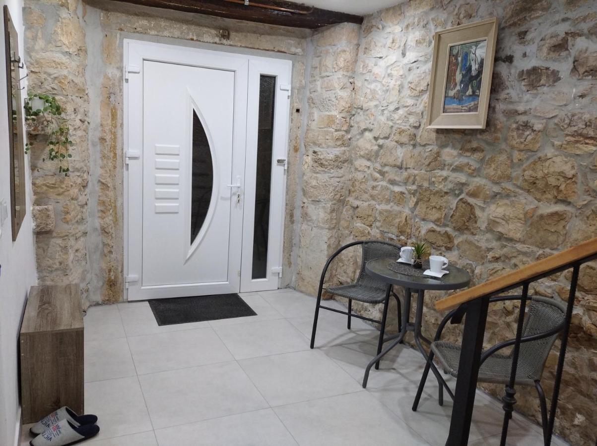 Apartman Lari Vižinada Eksteriør billede
