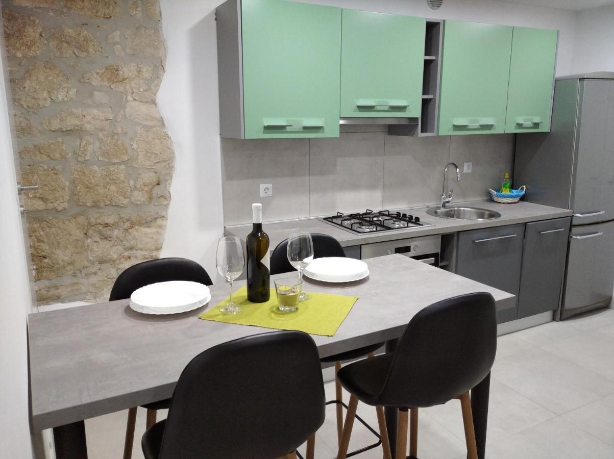 Apartman Lari Vižinada Eksteriør billede