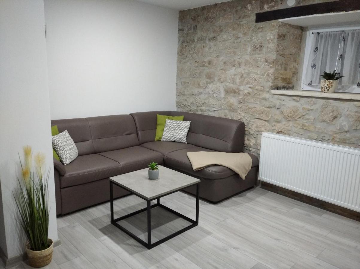 Apartman Lari Vižinada Eksteriør billede