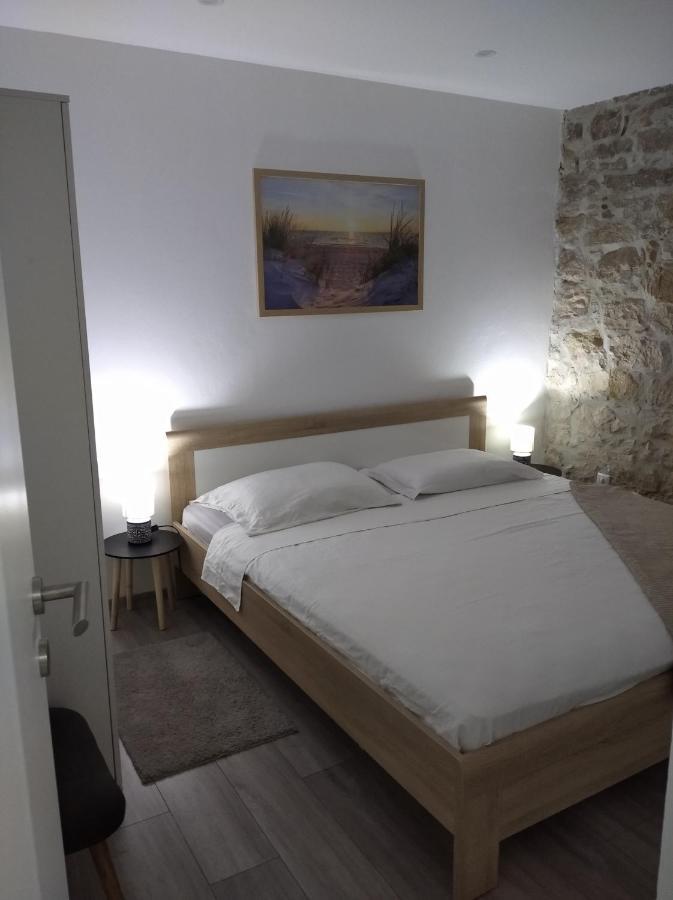 Apartman Lari Vižinada Eksteriør billede